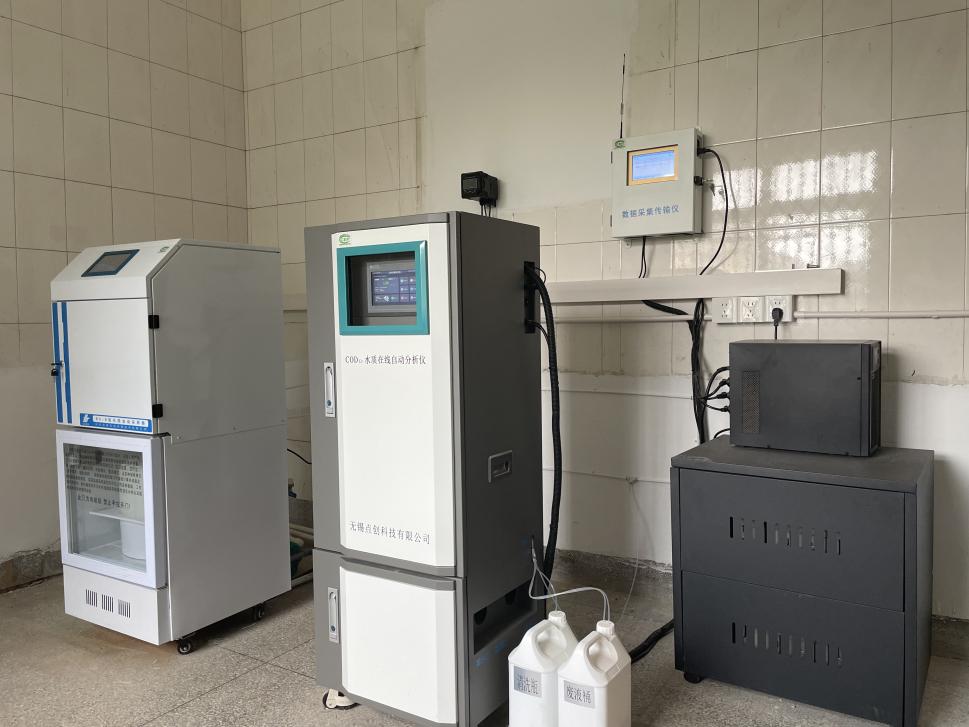 無錫某化工廠安裝cod在線分析儀、水質采樣器等產品